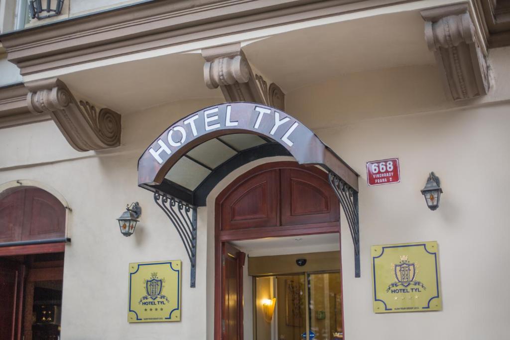 Budova, kde se hotel nachází