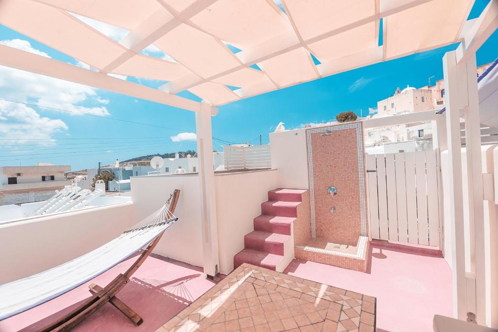 Ein Balkon oder eine Terrasse in der Unterkunft Luxury Villas Hariton
