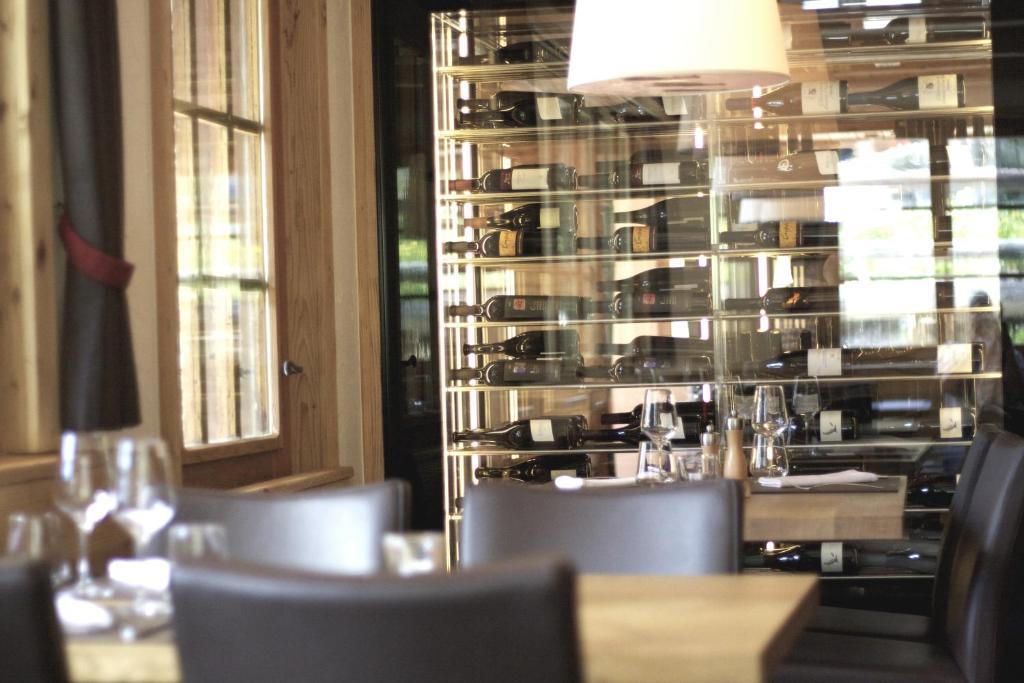 Restaurace v ubytování Hotel Walliserkanne