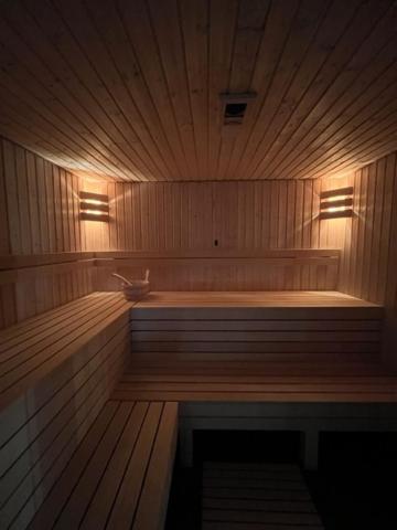 Fotografia z galérie ubytovania Apartament na Wzgórzu 3, Sauny, ebike, las, widok - 5D Apartamenty v destinácii Świeradów-Zdrój