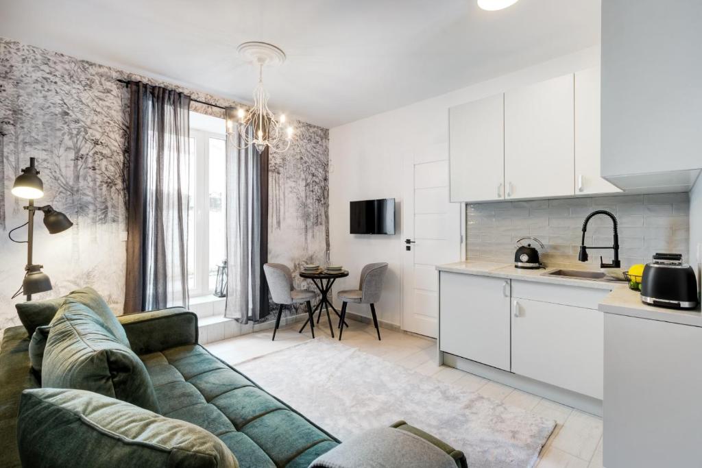 Кухня или кухненски бокс в Saint Andrew Boutique Apartment