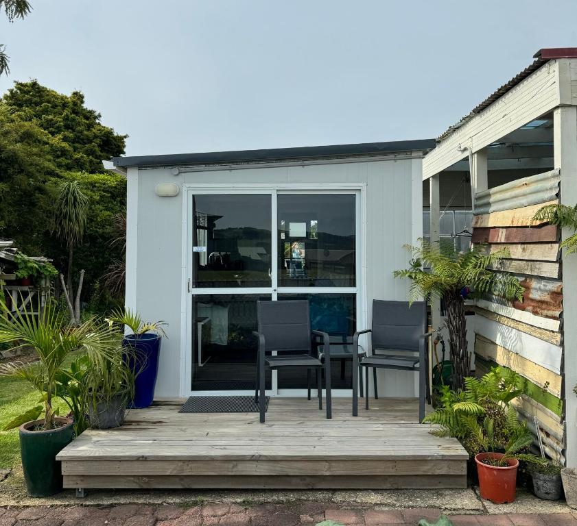 Raglan Seaview Cabin - Resim 1