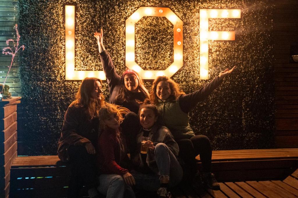 LÖF Hostal vendégei