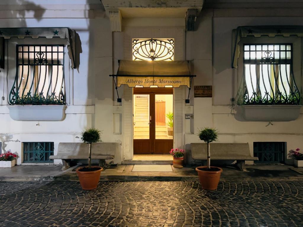 Exteriér nebo vchod ubytování Monte Marsicano Hotel