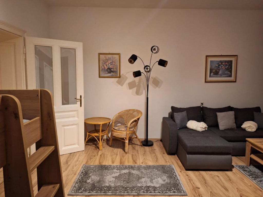 Posezení v ubytování Villa SCS Nähe
