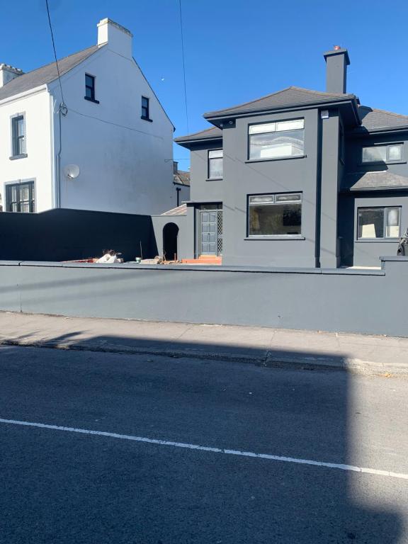 No 12 -New Boutique Guest House - Fully Renovated December 2023 - Galway  City - 6 Bedrooms - 6 En Suites Free Parking, Galway – Tarifs 2024