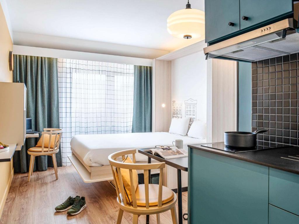 Kuchyň nebo kuchyňský kout v ubytování Aparthotel Adagio access Hamburg