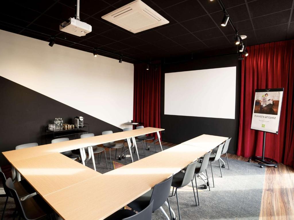 Konferenční prostory v ubytování ibis Styles Lens Centre Gare
