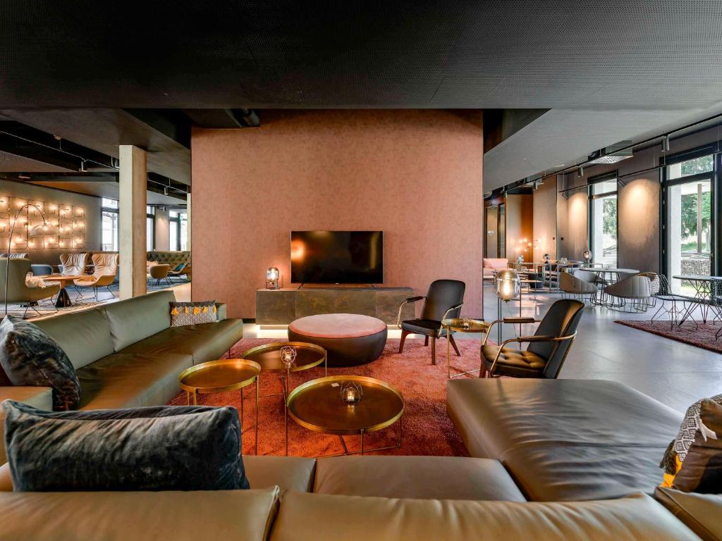 Posezení v ubytování ibis Styles Friedrichshafen