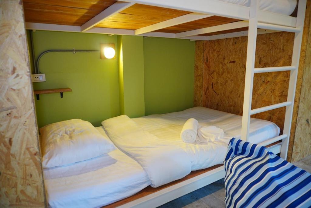 Dugong Village-Green Hotel - Salle De Dortoir Mixte à 6 Lits