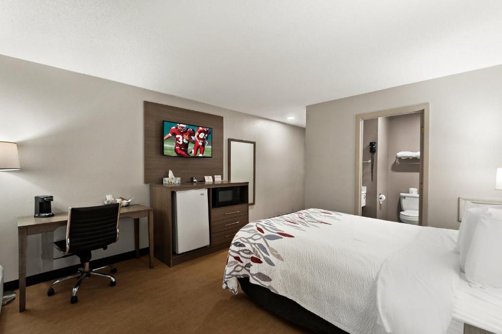 Red Roof Inn Martinsburg - Deluxe Queen Kamer Met 1 Queensize Bed, Rookvrij