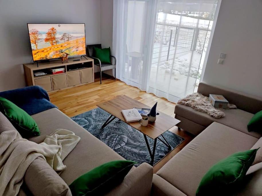 TV a/nebo společenská místnost v ubytování Eni-Time Mariazell mit Jakuzzi und Sauna