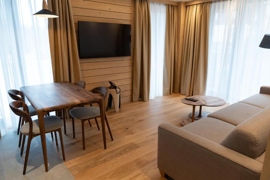 TV a/nebo společenská místnost v ubytování Monterra Jahorina