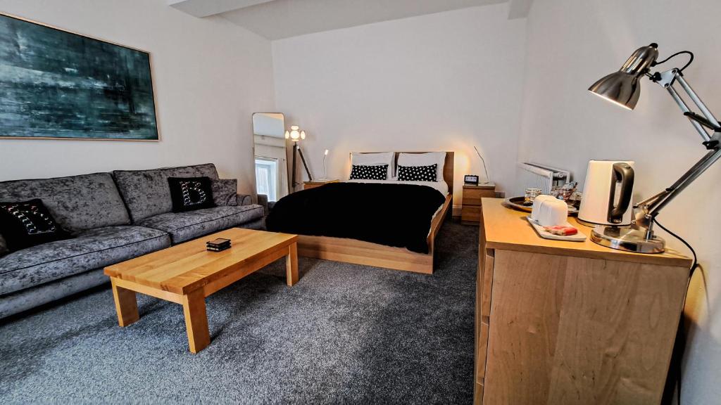 The Old Vicarage - Deluxe King Room