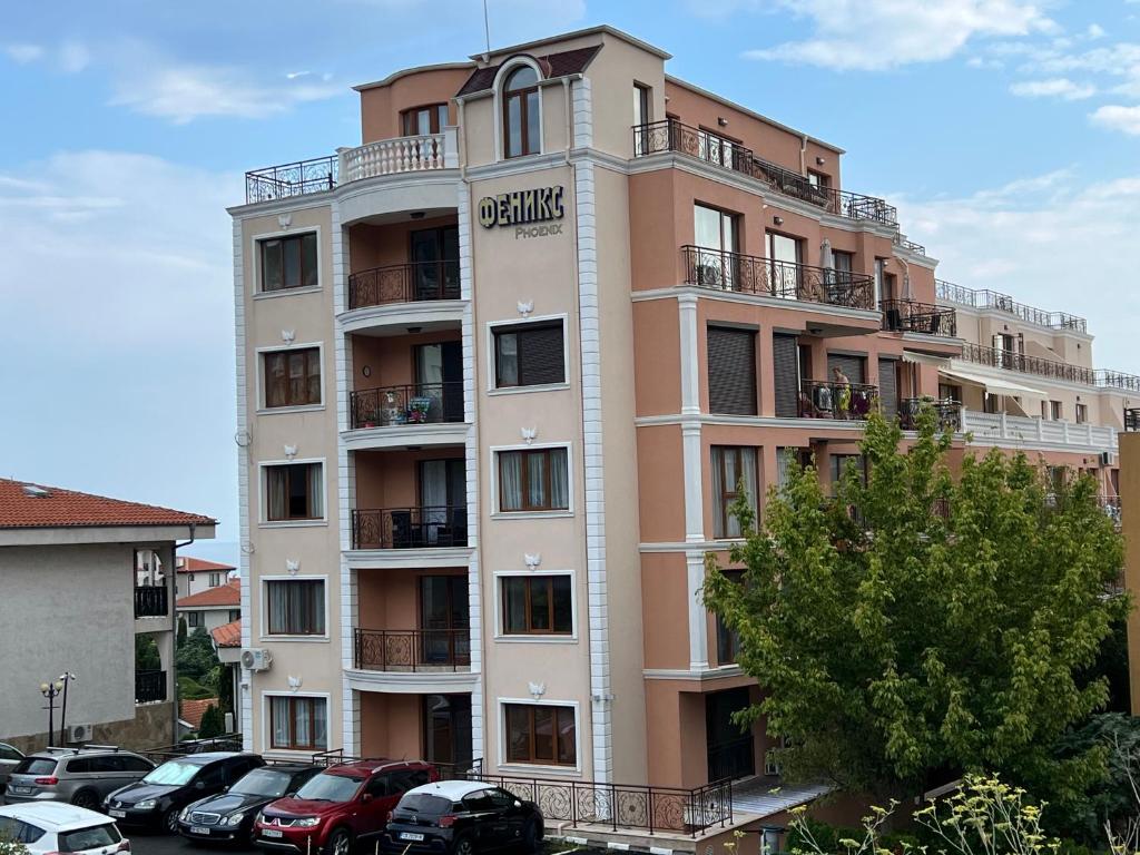 Phoenix APARTMENT