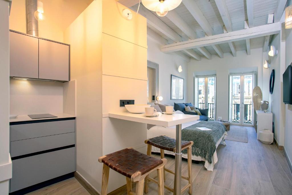 Genteel Home San Francisco Suites - 7