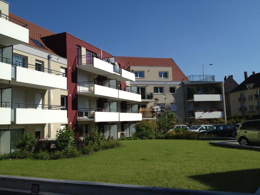 L'Adresse Colmarienne, Escapade en Famille, Terrasse, Garage Privé, Point de départ idéal en toutes saisons, Centre historique Colmar à 10 min à pied, Marchés de Noël, Route des vins d'Alsace, Appartement calme et élégant, Arrivée autonome, Garage à vélos – photo 38