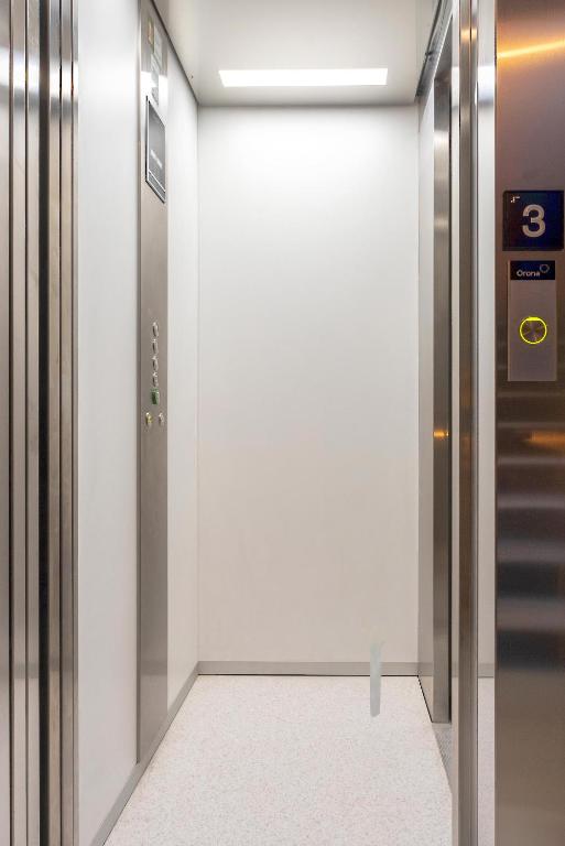 Genteel Home San Francisco Suites - 11