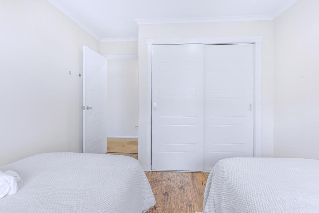 New, spacious, enjoy a quality stay in Flagstaff - Resim 23