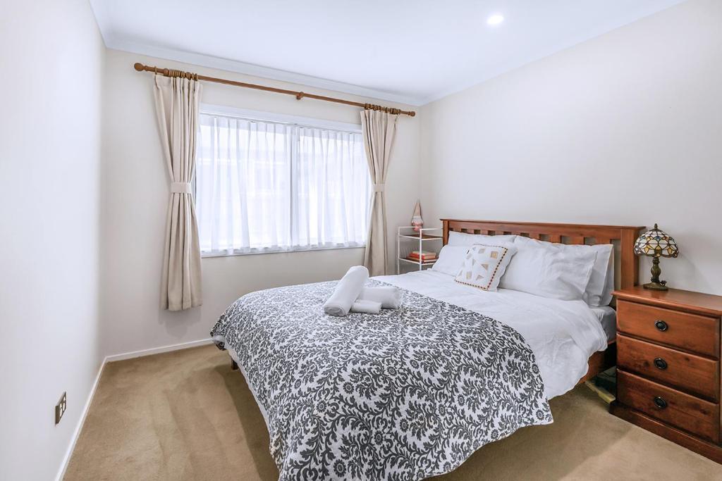 New, spacious, enjoy a quality stay in Flagstaff - Resim 27