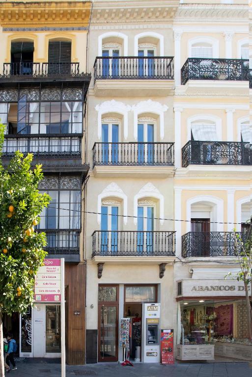 Genteel Home San Francisco Suites - 15