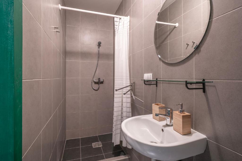 Koupelna v ubytování 110 Hostel
