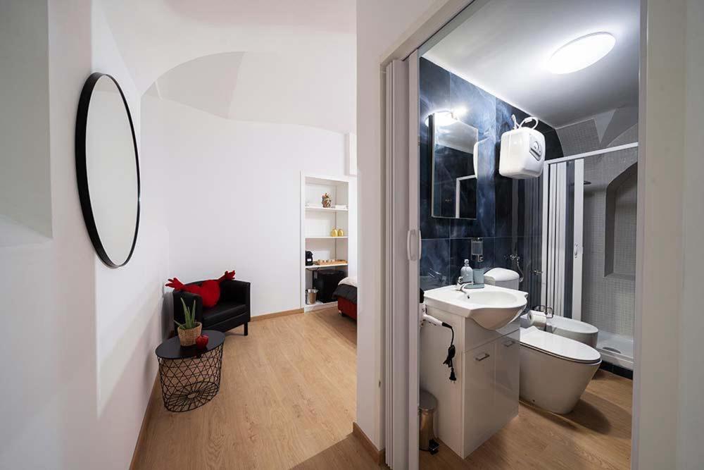 Roomssixty-five - Deluxe Double Room