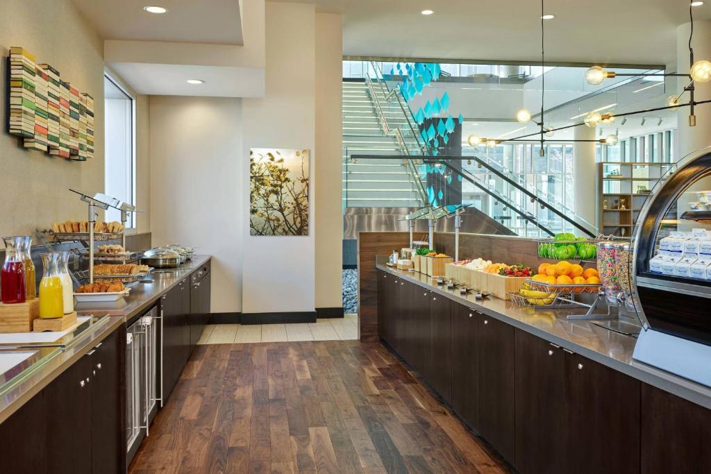 SpringHill Suites by Marriott Denver Downtown photo