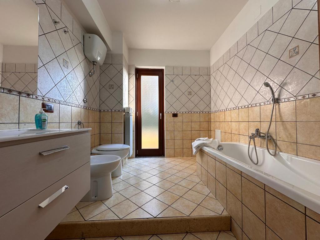 CASA HYRIA