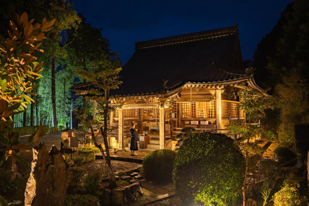 宿坊 大泰寺 Temple Hotel Daitai-jiにある庭