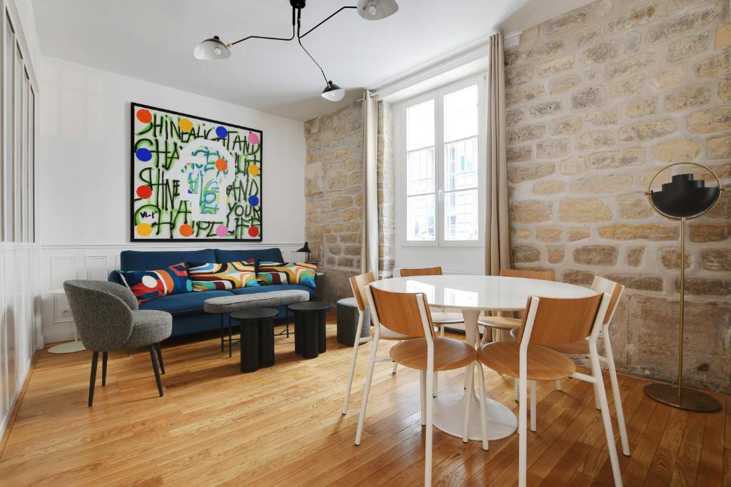 En sittgrupp på Pick A Flat's Apartment in Opéra - Rue Saulnier