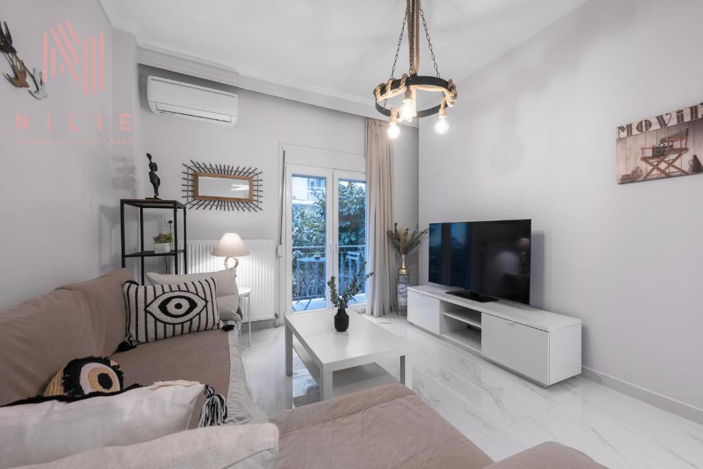 Filoxenia Living, Nilie Hospitality MGMT