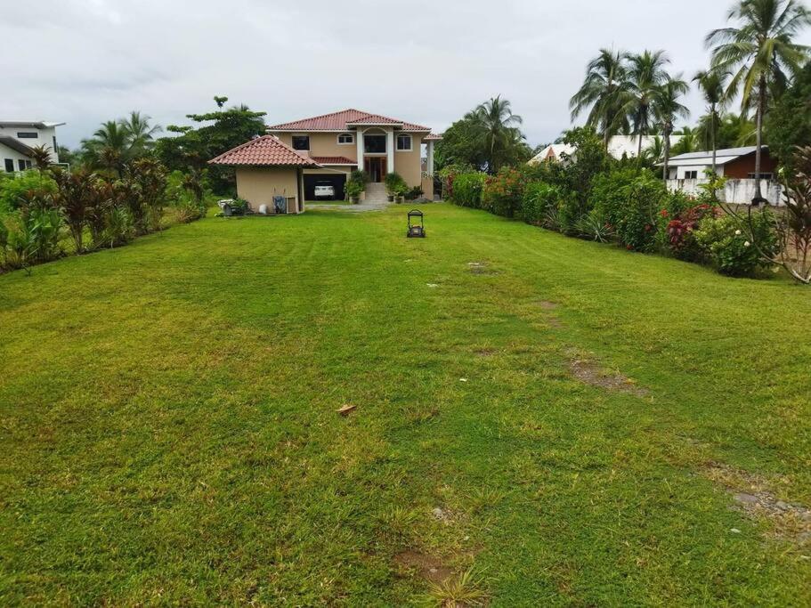 Zahrada ubytování Casa Pacifico Panama