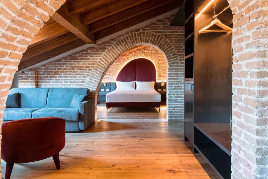 Posezení v ubytování Pavillon Suite