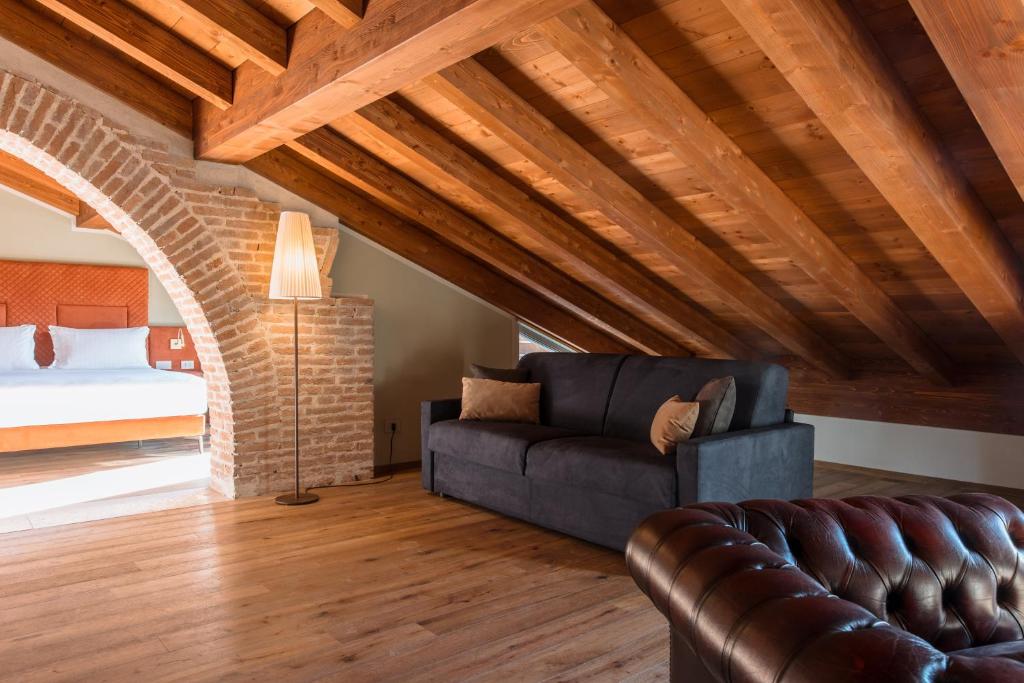 Posezení v ubytování Pavillon Suite