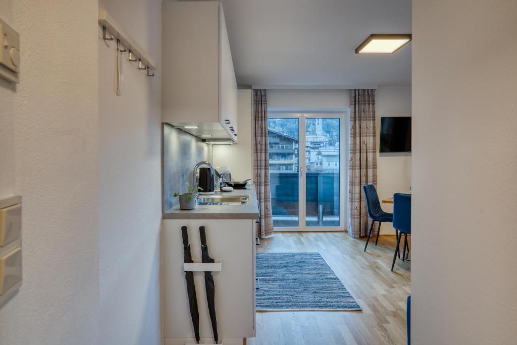 Kuchyň nebo kuchyňský kout v ubytování NA-Home Kitzbühel