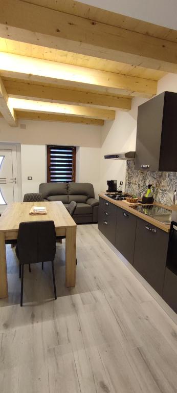 Kuchyň nebo kuchyňský kout v ubytování Manuel Guesthouse Ravascletto