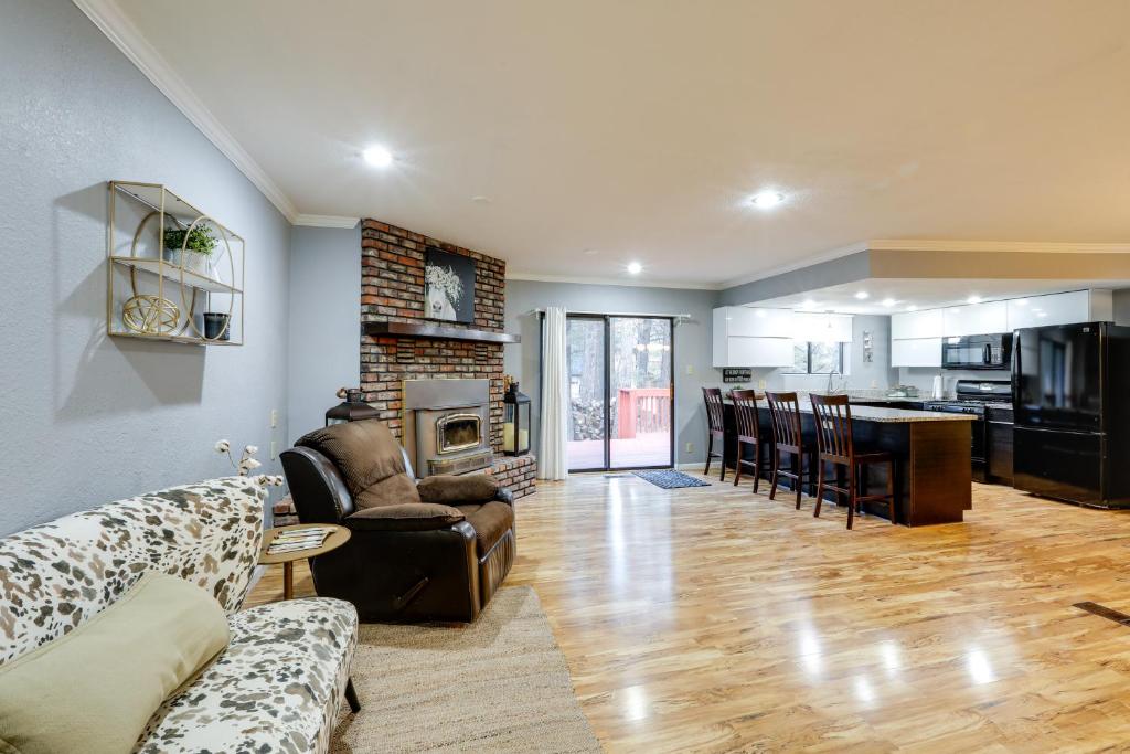 Holiday home Flagstaff Retreat with Grill, Deck and Fireplace!, USA