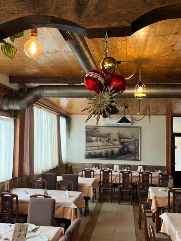 Restaurace v ubytování Apartmani Bosfor