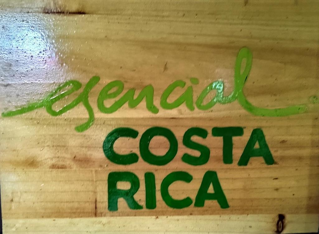 Certifikát, hodnocení, plakát nebo jiný dokument vystavený v ubytování Salamandra Costa Rica
