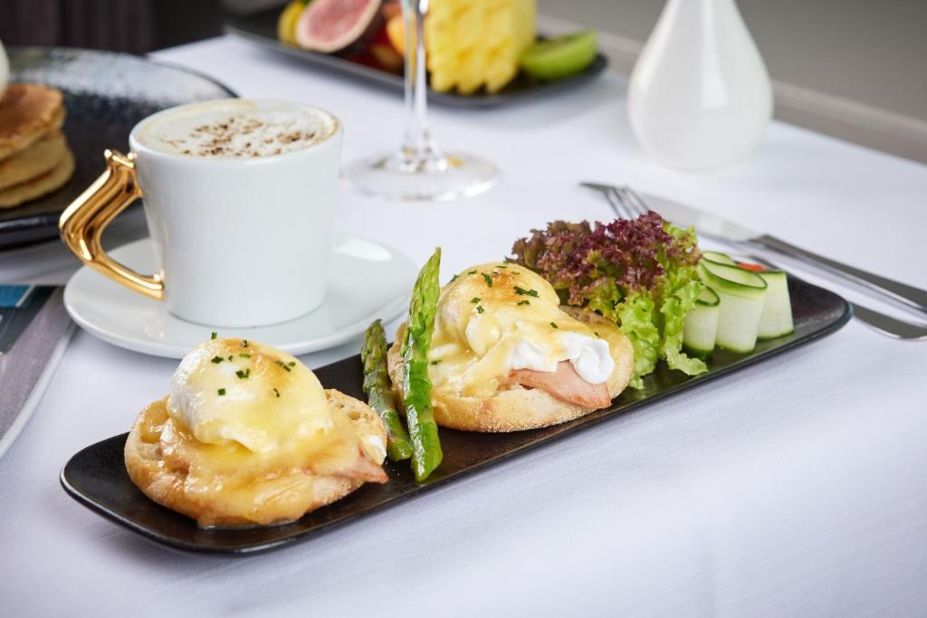 Sheraton Bucharest Hotel - Resim 41