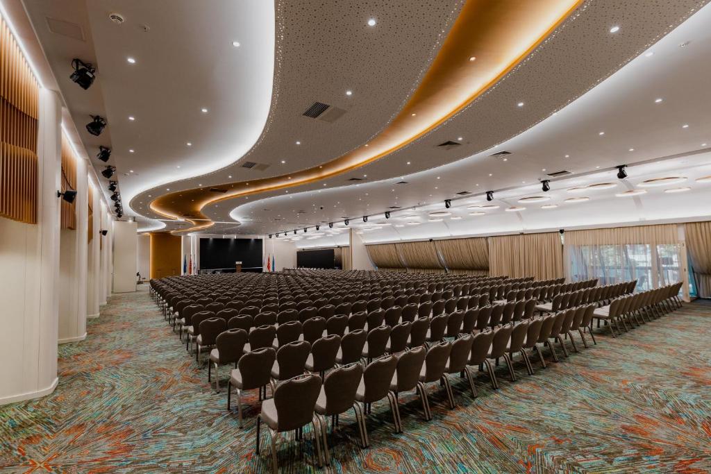 Konferenční prostory v ubytování Holiday Inn Skopje by IHG
