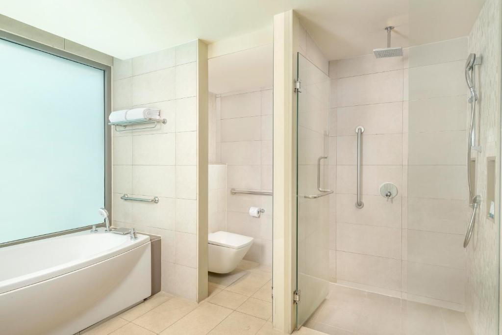 Koupelna v ubytování The Westin Siray Bay Resort & Spa, Phuket