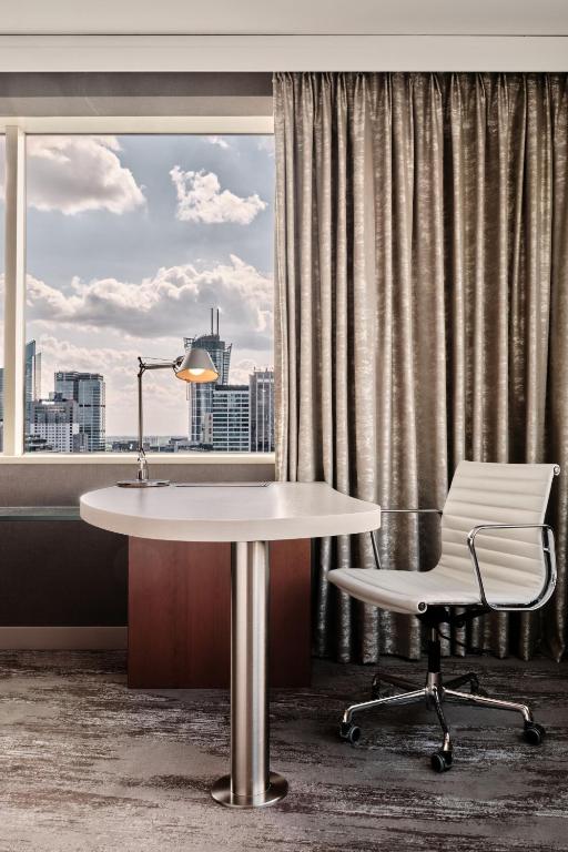The Westin Warsaw - Executive Premium, Guest Room, 1 King, City View