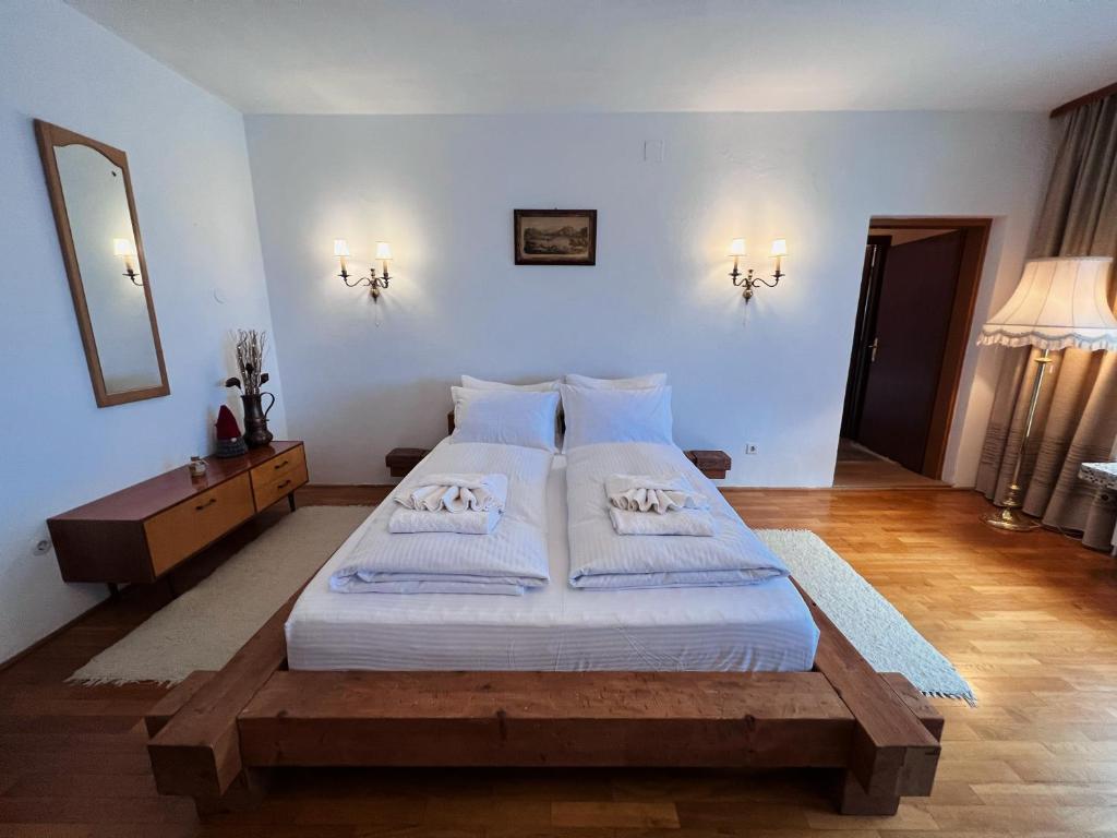 Postel nebo postele na pokoji v ubytování Casa Ema Austria