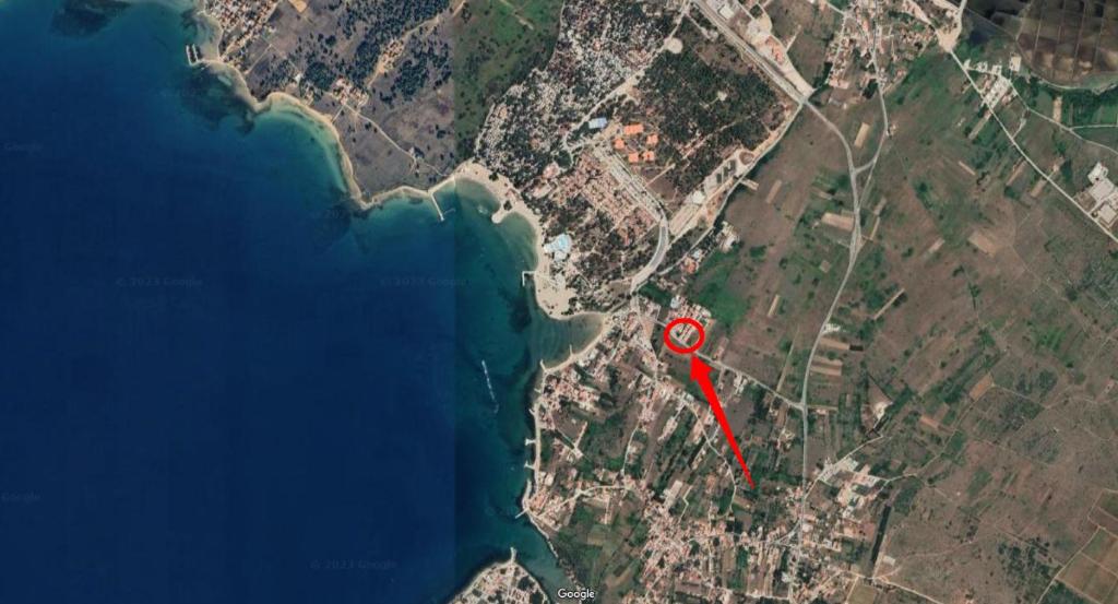 a map with a red circle in the middle at Zaton Pearl in Zaton