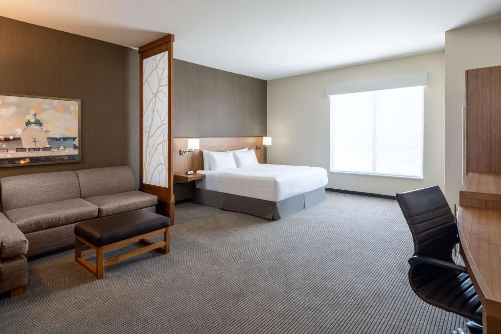 Hyatt Place Fort Worth-Alliance Town Center photo