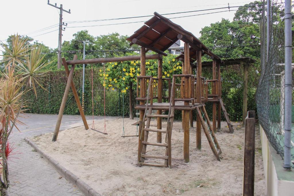 Herní místnost nebo prostor pro děti v ubytování Jardim das palmeiras I by The Lodges