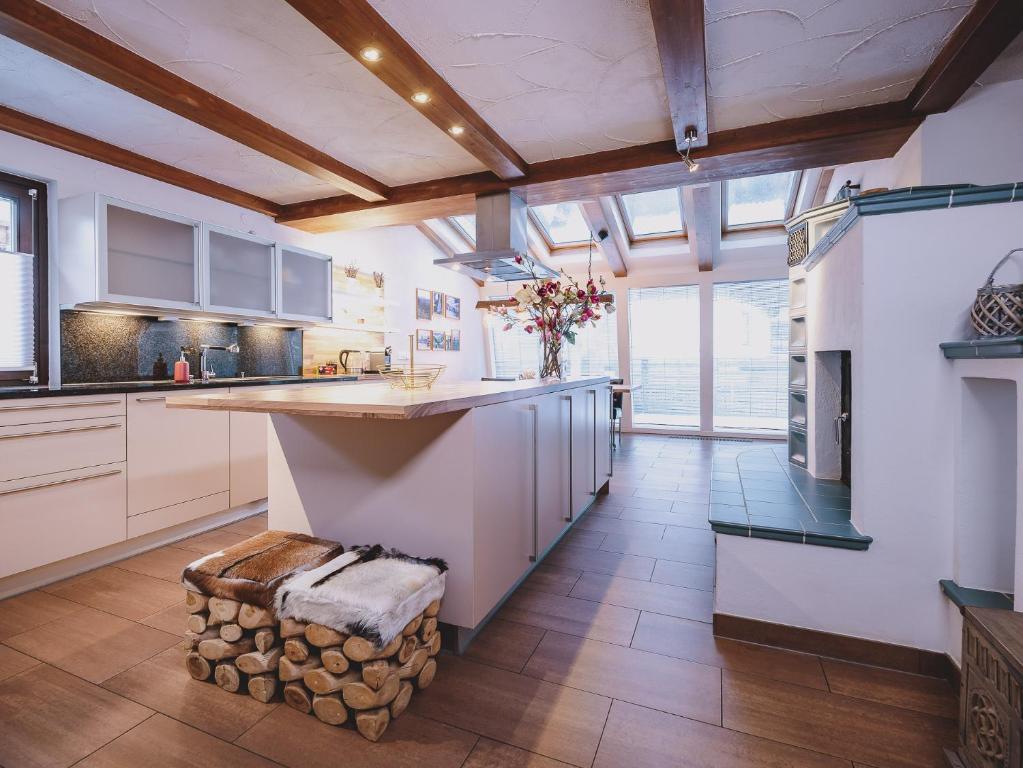 Kuchyňa alebo kuchynka v ubytovaní Appartements Enzian by we rent