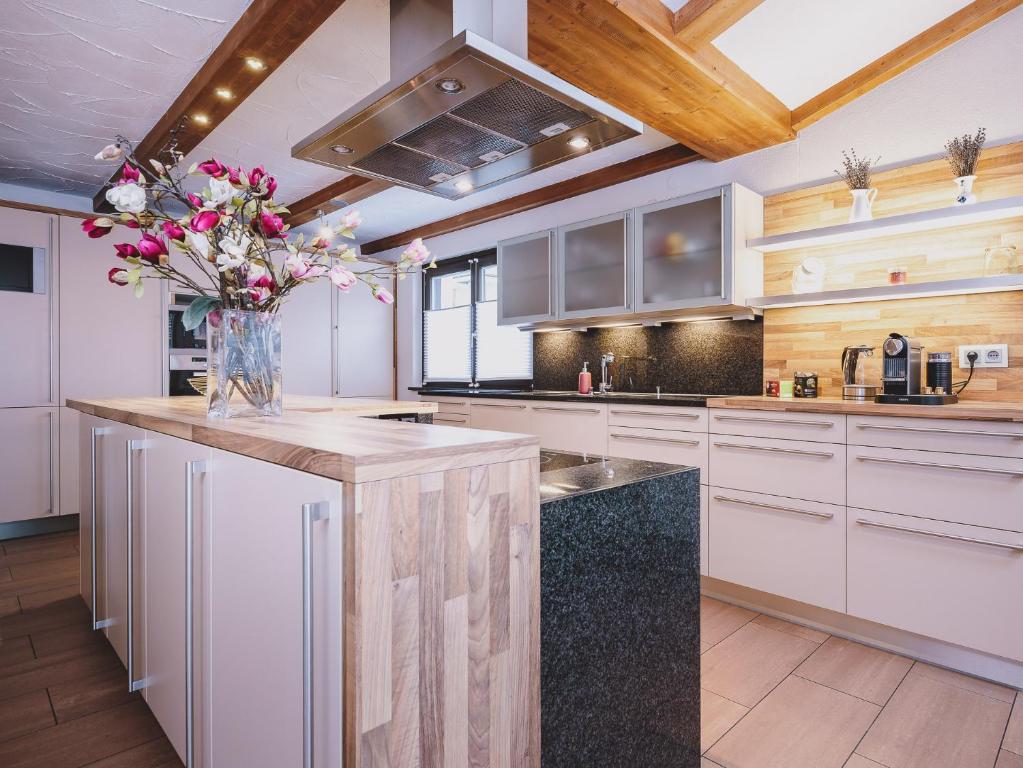 Kuchyňa alebo kuchynka v ubytovaní Appartements Enzian by we rent